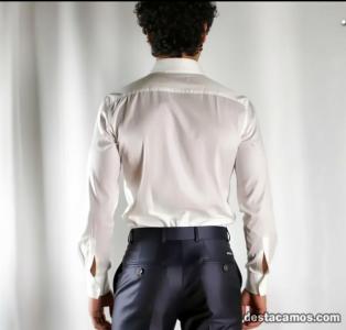 631341045: Chico busca chica en Pontevedra