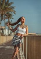 651840325: Chica busca chico en La Coruña