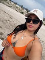 661447669: Chica busca chico en Barcelona