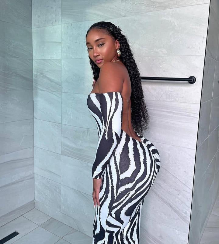 613308059: Chica busca chico en Murcia