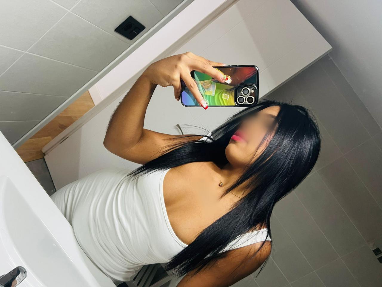 Chica busca chico en Granada: 