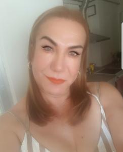 608711455: Travesti en León