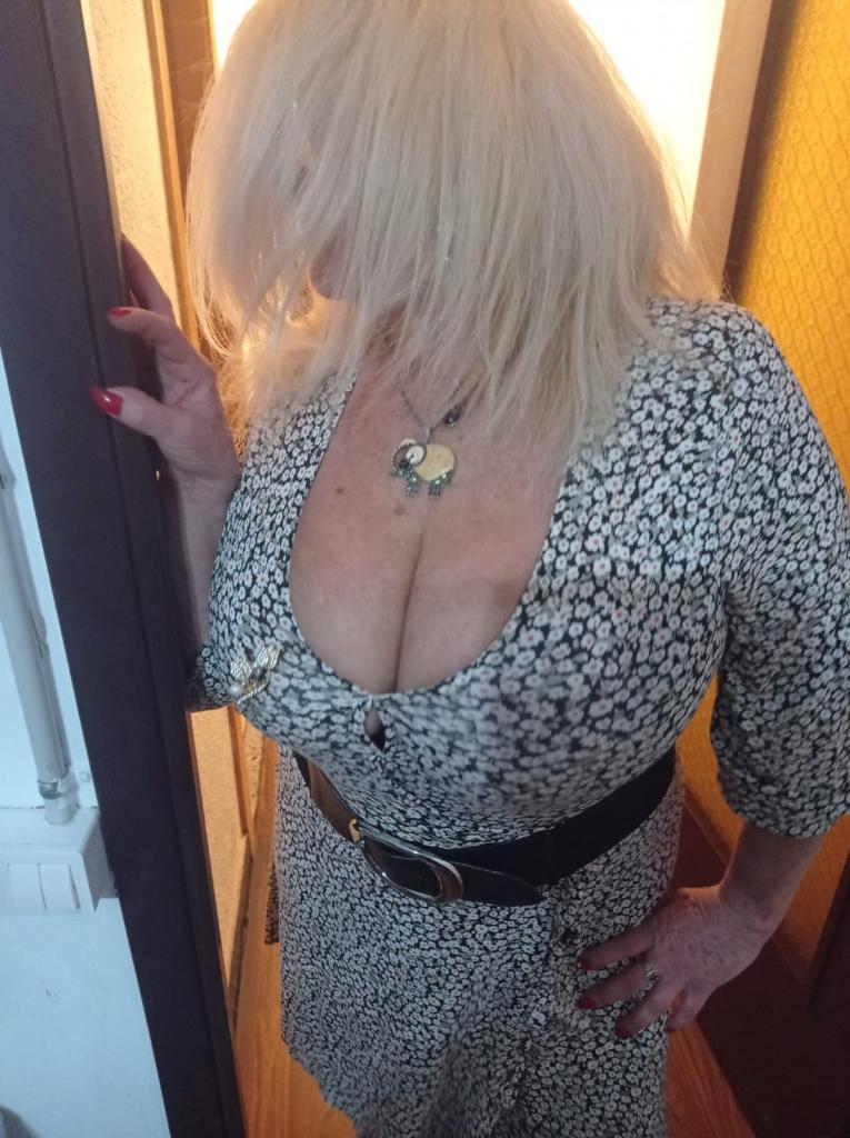 Chica busca chico en Barcelona: 