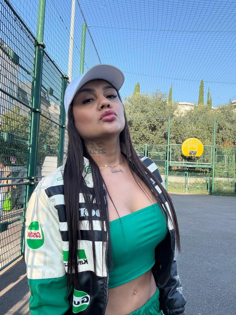 Chica busca chico en Valencia: Chica busca chico