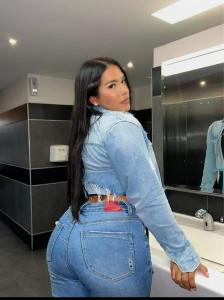 631984295: Travesti en Sevilla