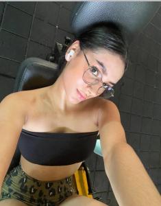 624874343: Chica busca chico en La Coruña