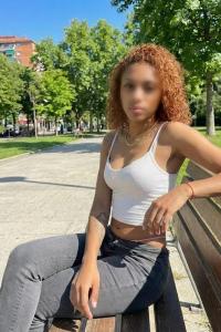 644266028: Chica busca chico en La Coruña