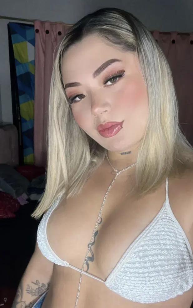 666898917: Chica busca chico en La Coruña