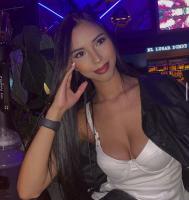 664707348: Chica busca chico en Málaga