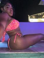 627596567: Chica busca chico en Sevilla
