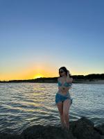 643876585: Chica busca chico en La Coruña