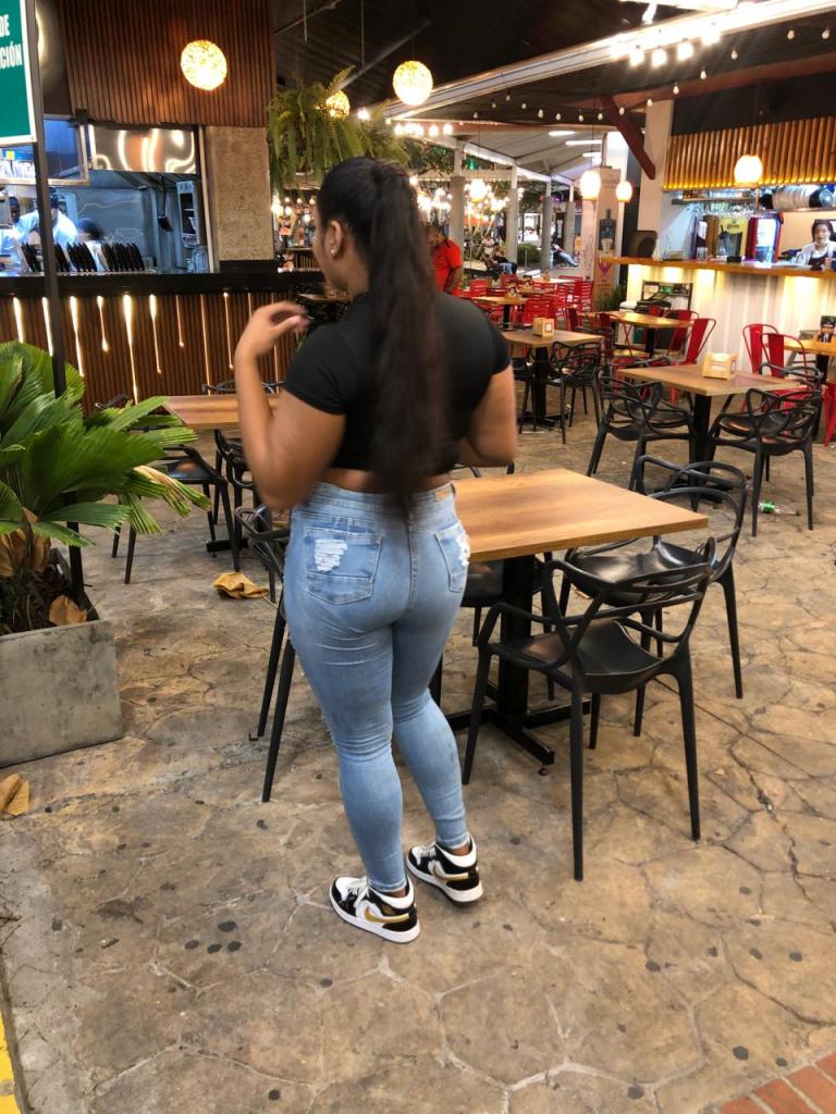 Chica busca chico en Valencia: 