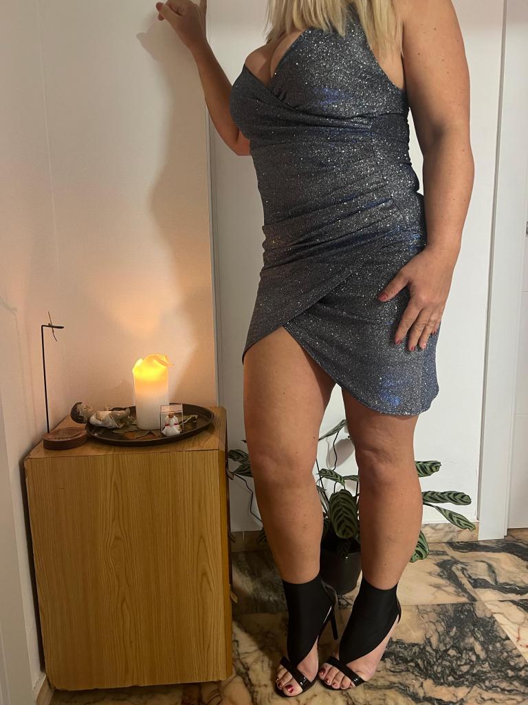 681124903: Chica busca chico en Málaga