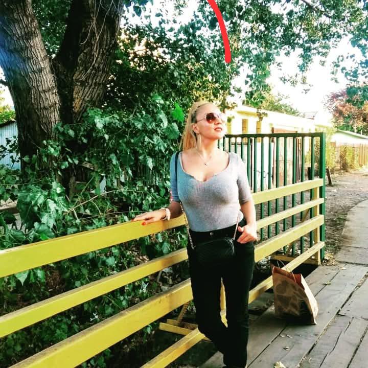 695526267: Chica busca chico en Valencia