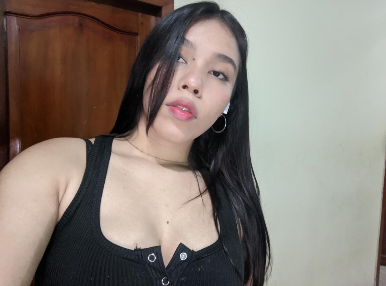 672961870: Chica busca chico en Asturias