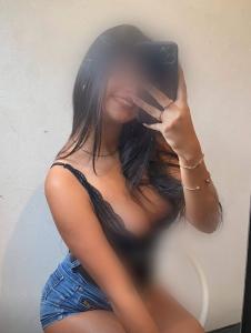 654105757: Chica busca chico en Pontevedra