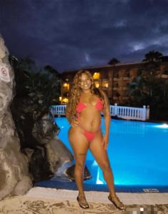 Chica busca chico en Tenerife: 