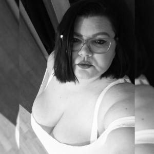 642373468: Chica busca chico en Sevilla