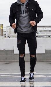 681212741: Chico busca chica en Sevilla