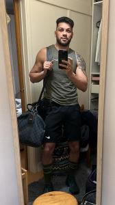 Chico busca chica en Granada: 