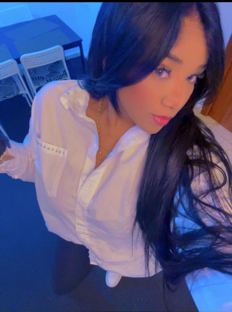 Chica busca chico en Granada: 