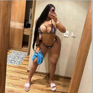 Chica busca chico en Cádiz: 