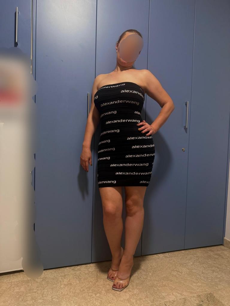 681814510: Chica busca chico en Sevilla