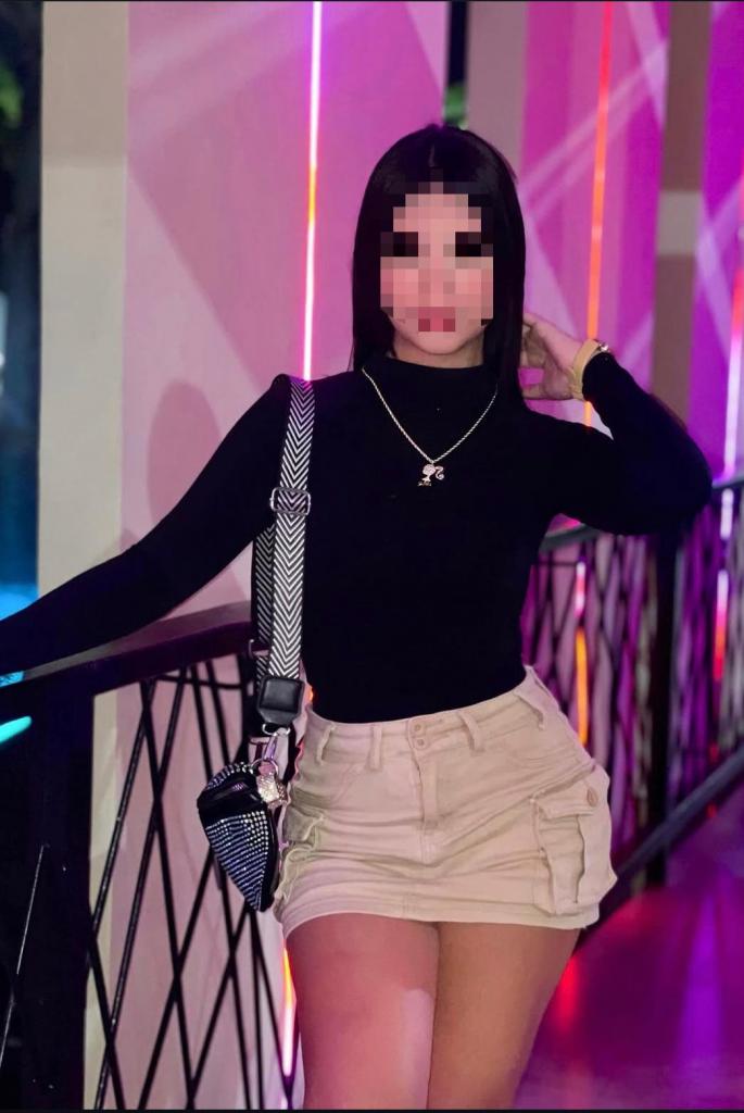 613889552: Chica busca chico en Málaga