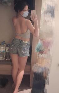 688149189: Chica busca chico en Barcelona