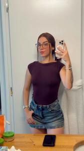 695129840: Chica busca chico en Madrid