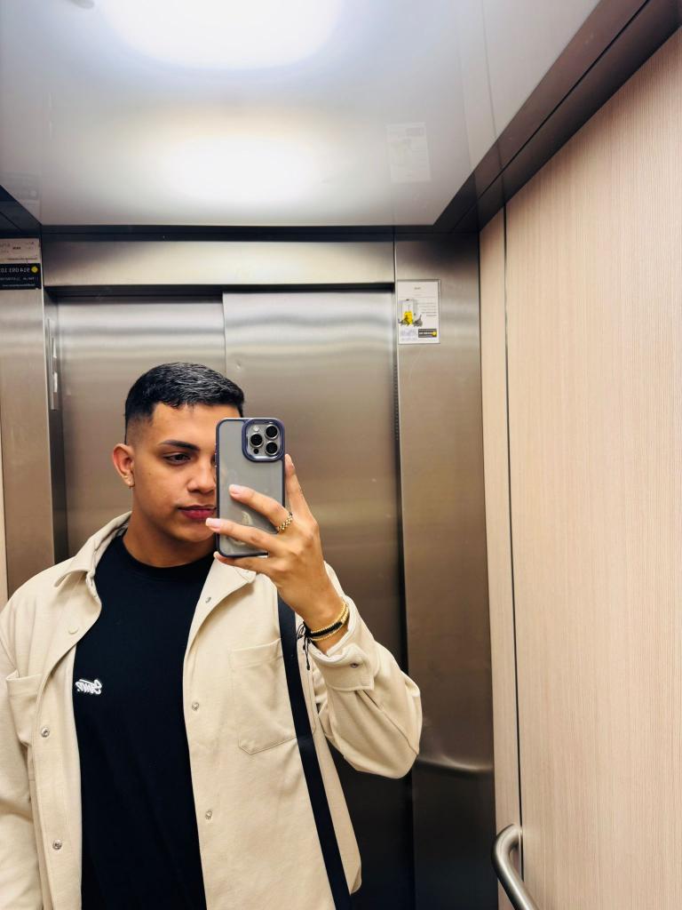 Chico busca chica en Cantabria: 