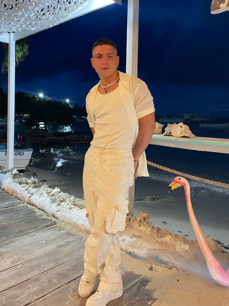 623121043: Chico busca chica en Guipúzcoa