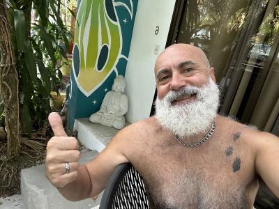 Chico busca chica en Málaga: 