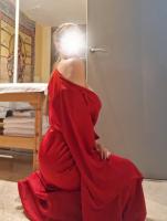 645225090: Chica busca chico en Sevilla