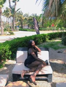 687304703: Transexual en León