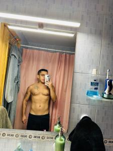 Chico busca chica en Granada: 