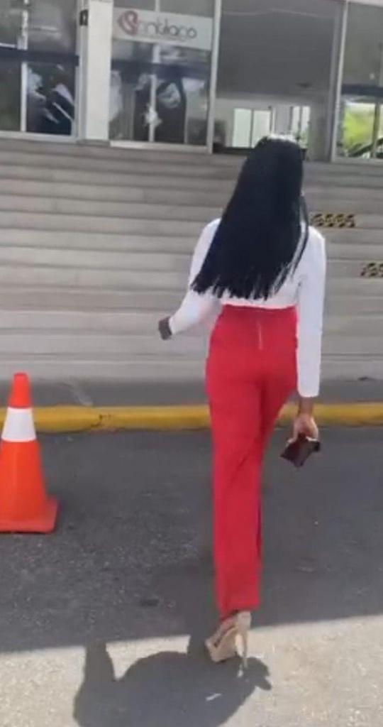 Chica busca chico en Tenerife: 