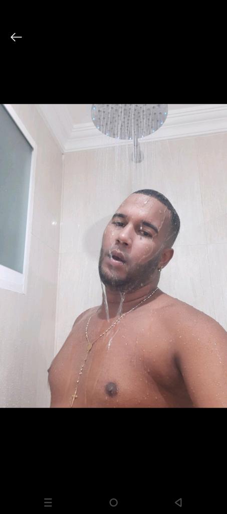 697721438: Chico busca chica en Madrid