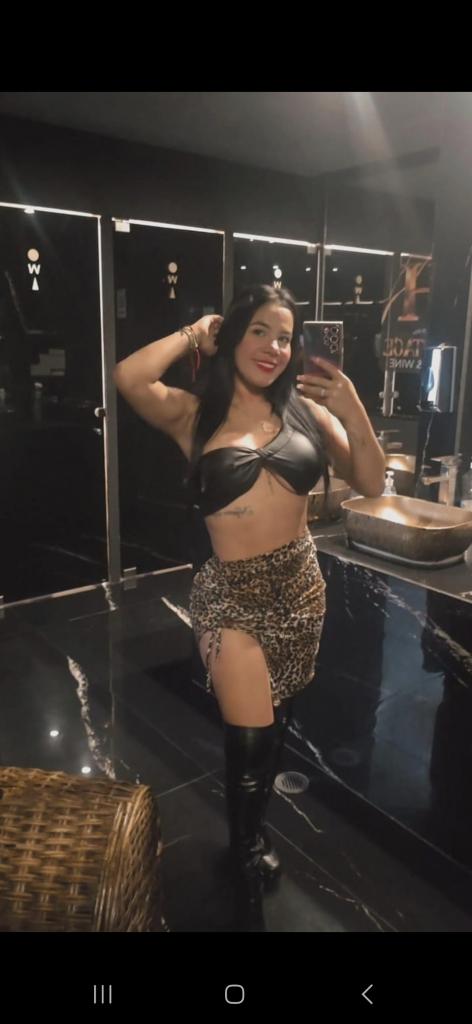 Chica busca chico en Tenerife: 