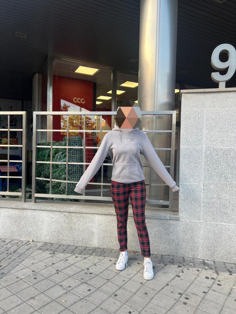 674974349: Chica busca chico en Madrid