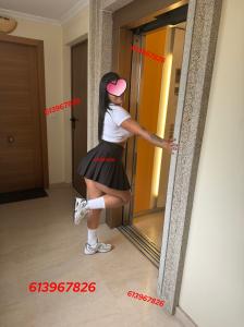 613967826: Chica busca chico en Pontevedra