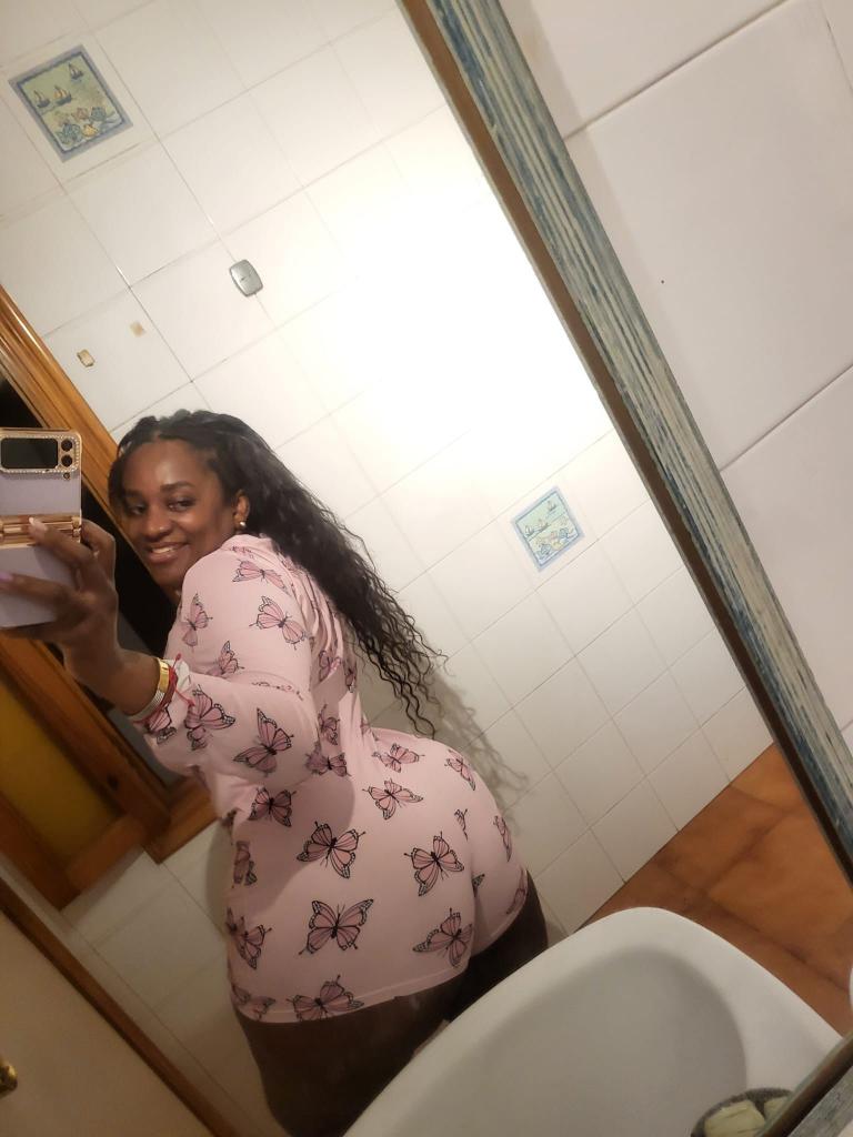 613296788: Chica busca chico en Cantabria