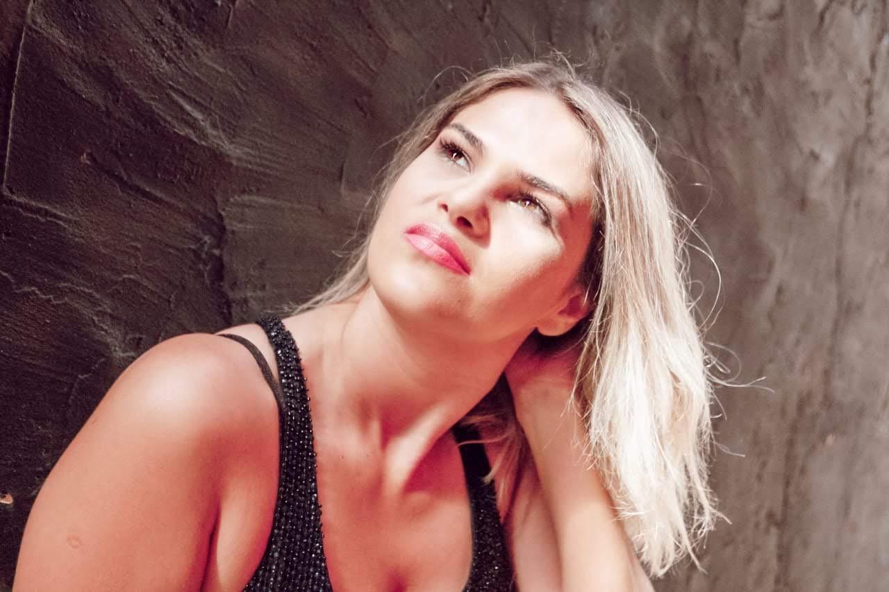 Chica busca chico en Almería: 