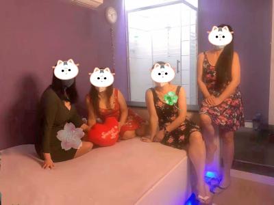 Chica busca chico en Barcelona: 