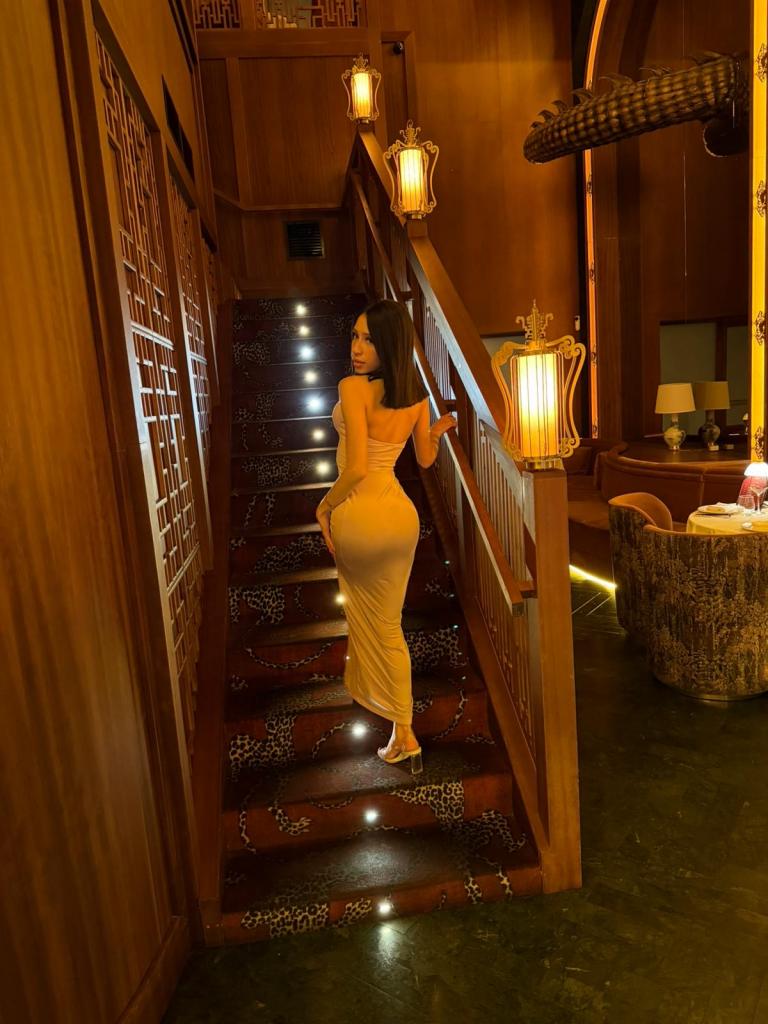 Chica busca chico en Granada: 