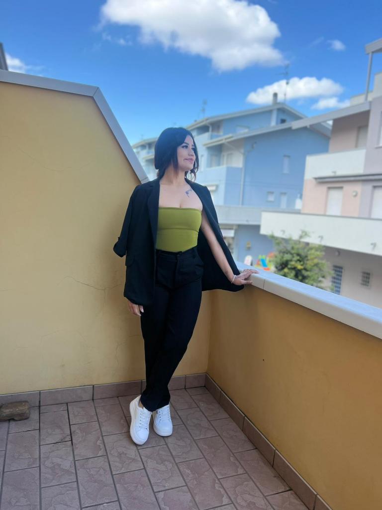 623557797: Chica busca chico en Alicante