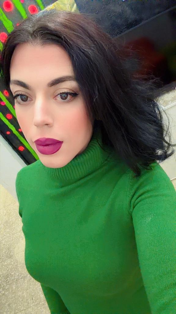 647296752: Transexual en Sevilla