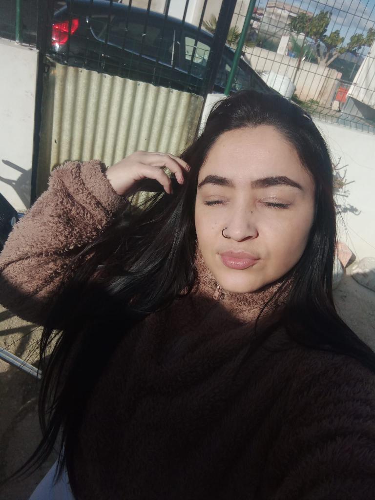 614993208: Chica busca chico en Valencia