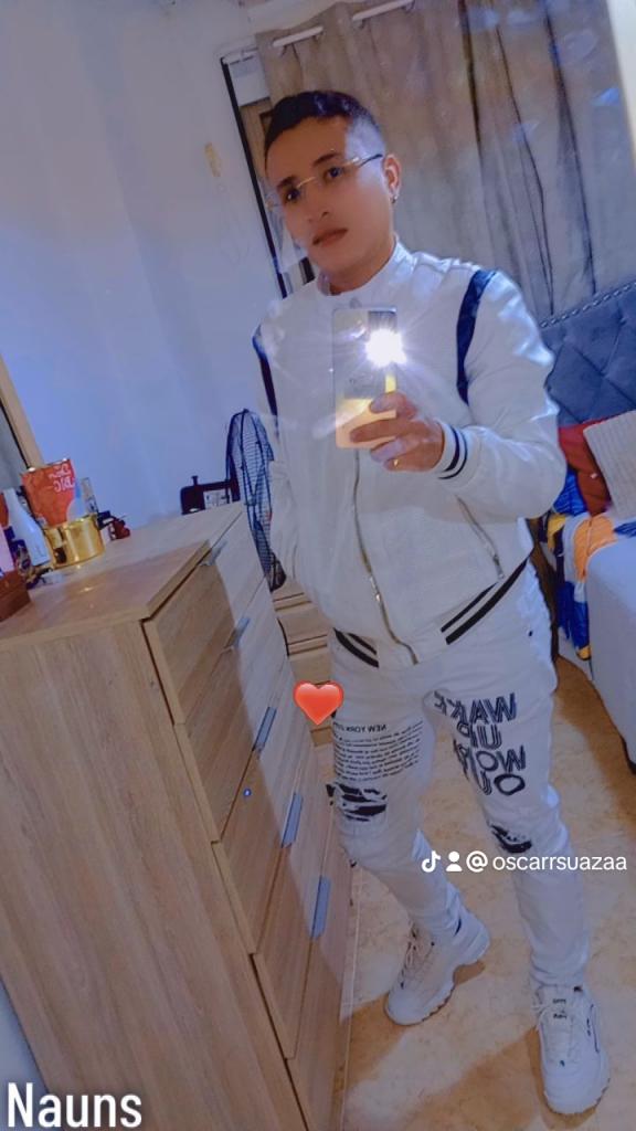 602053017: Chico busca chica en Valencia