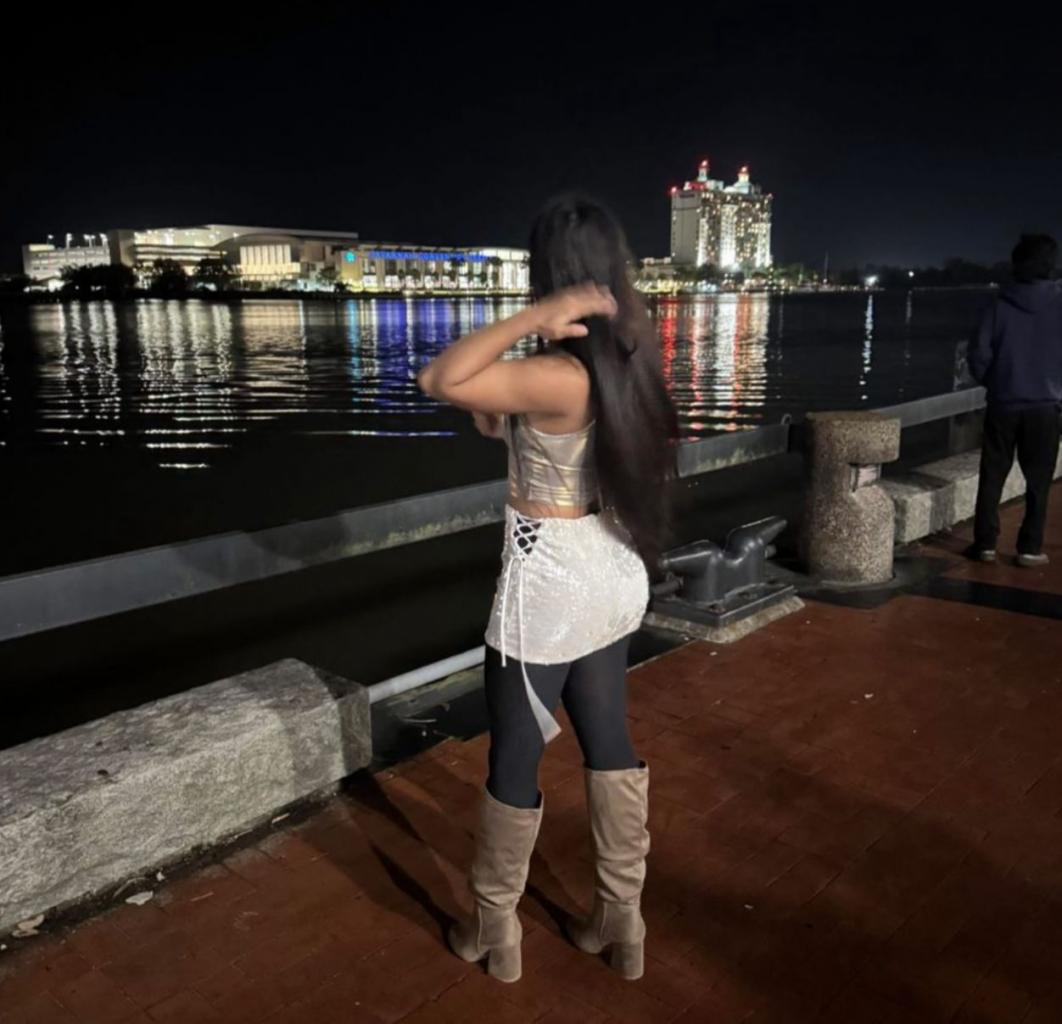 613327389: Chica busca chico en Badajoz